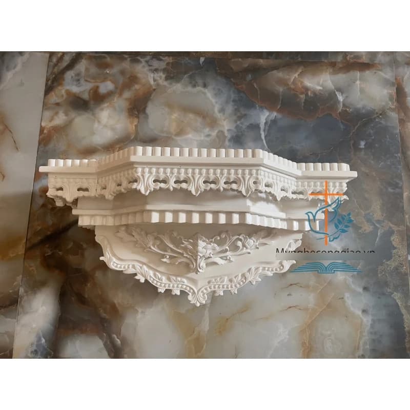 bàn thờ thiên chúa gỗ pơmu phun màu trắng kem 50x25cm | Bàn thờ công giáo treo tường lắp nhà khách - 1