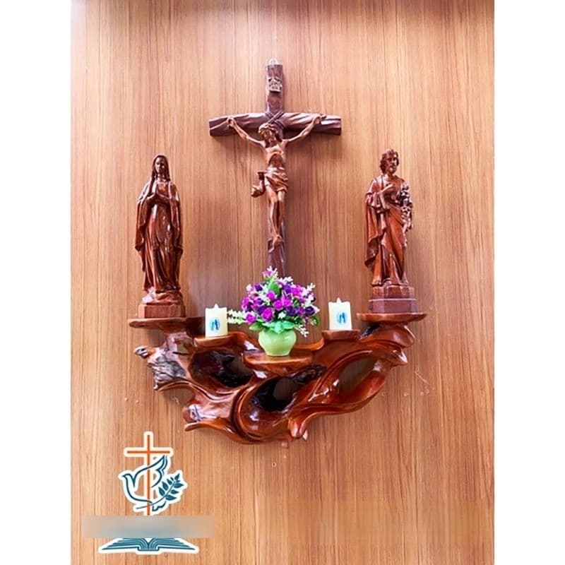 Bộ bàn thờ nghệ thuật bằng gỗ Xá Xị + bộ tượng Chúa gỗ gõ đỏ cao cấp | Bộ Kệ gỗ Công Giáo treo tường - 1