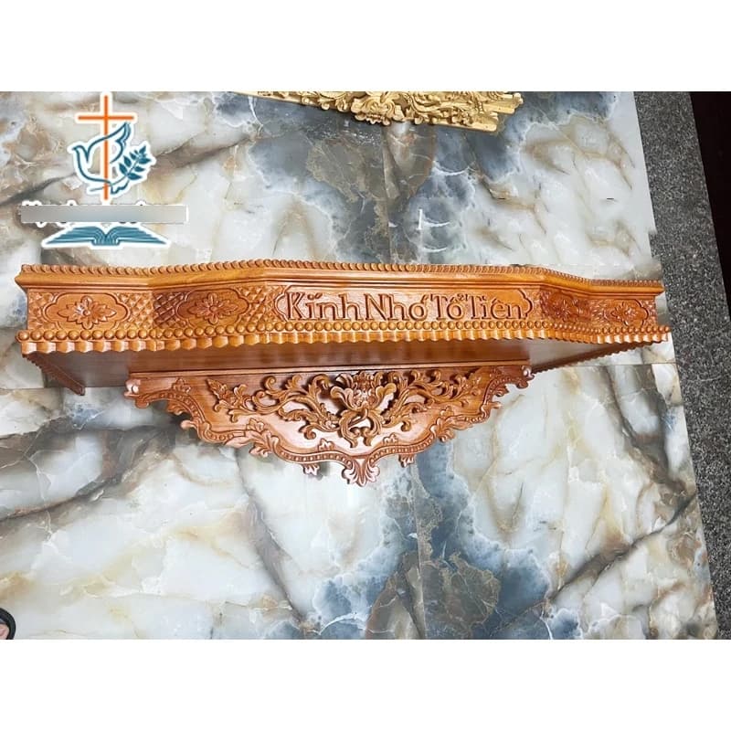 Bàn thờ ông bà bằng gỗ | Bàn thờ gia tiên | Mẫu kệ gỗ treo tường Kính nhớ tổ tiên gõ đỏ 1m | Đồ thờ công giáo - 1